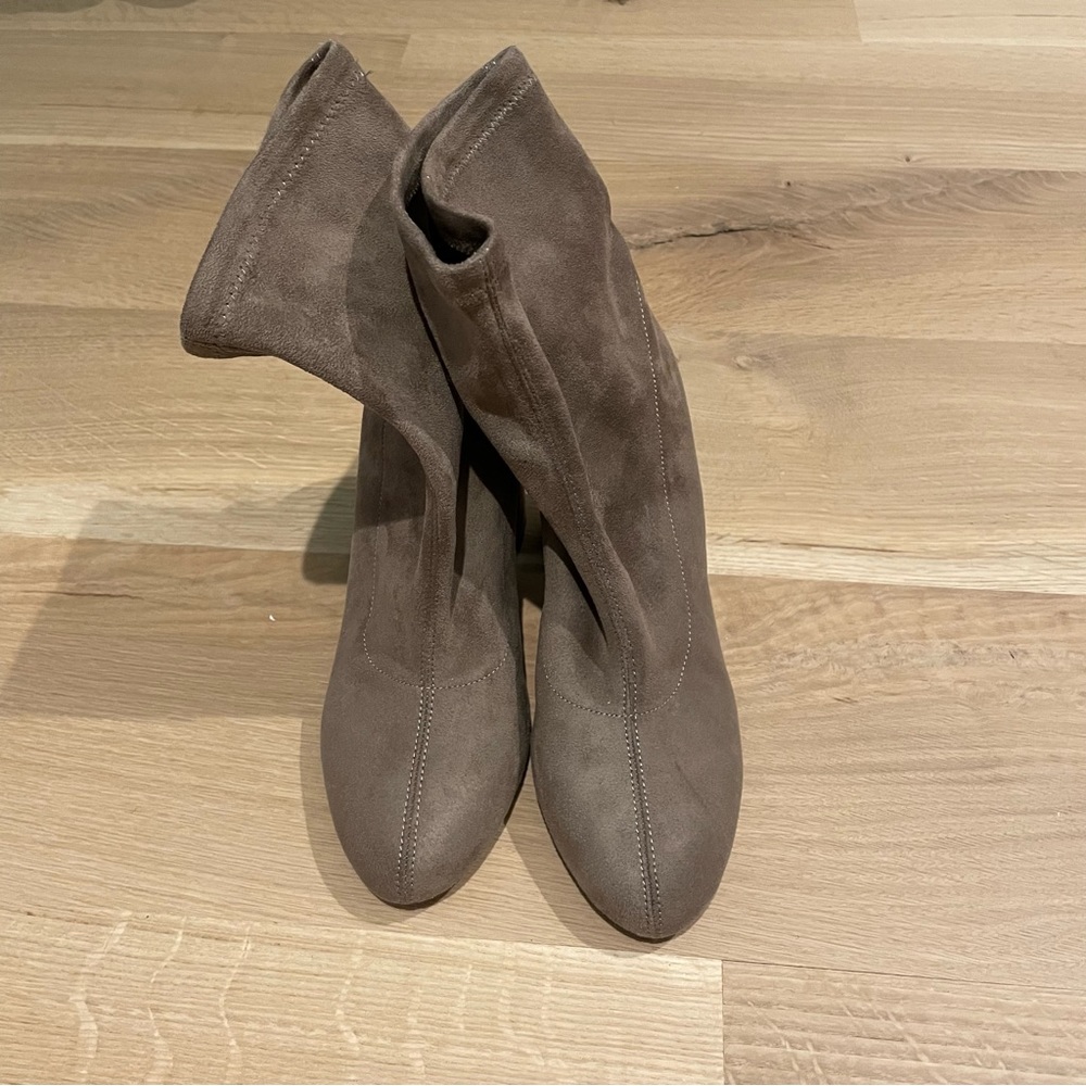 Bcbg booties